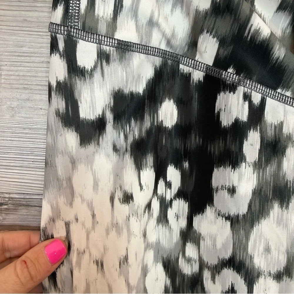 OFFLINE by Aerie Real Me Crossover Leggings 7/8 Abstract Print Small - Picture 6 of 8